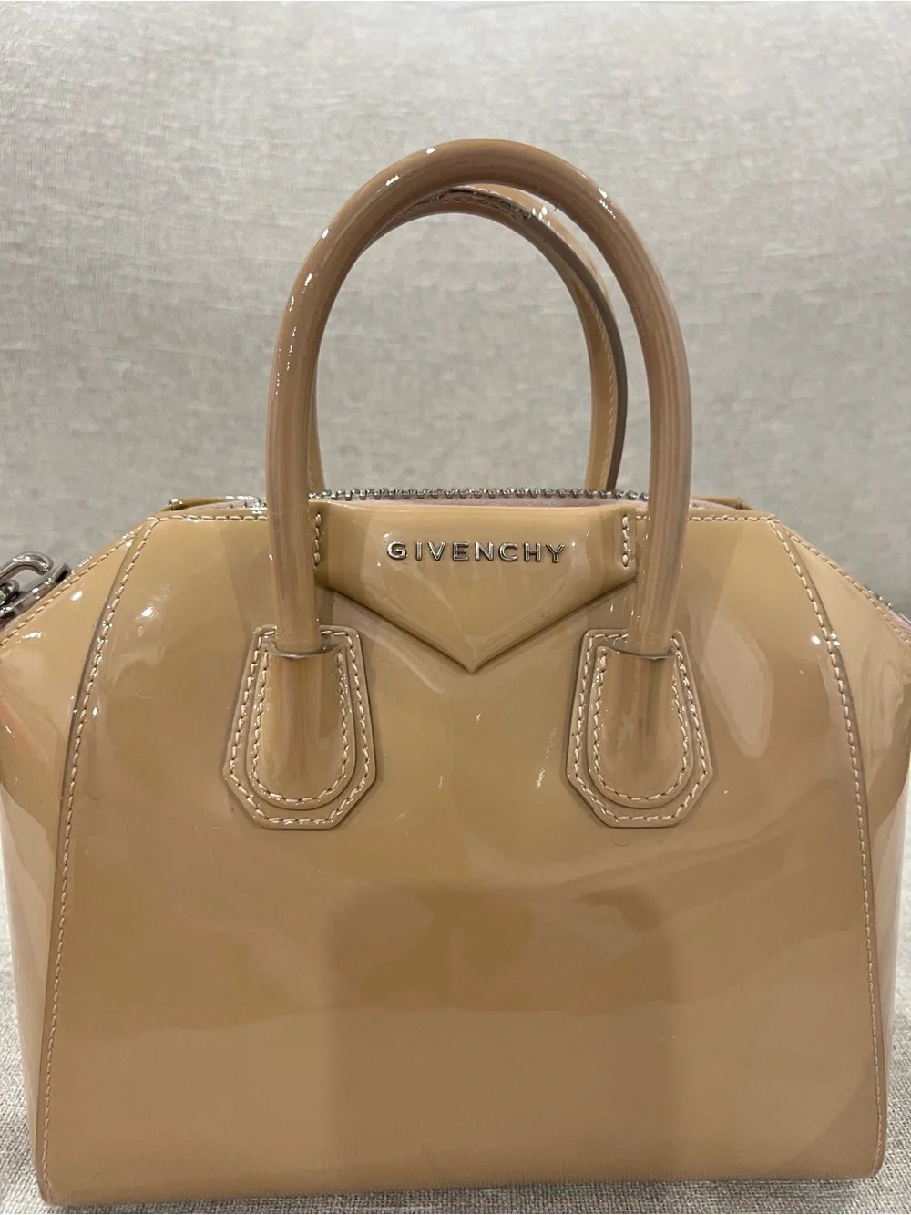 Givenchy Antigona Mini Patent Leather Bag - Picture 2 of 13